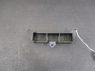 Eagle Talon 1991 - Ajuste de racimo de calibre - Base de carcasa de control de interruptor de tablero Foto 1 de 4