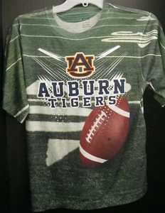 AUBURN TIGERS GREEN FIELD T SHIRT WITH FOOTBALL YOUTH SIZE XXL 18 100% POLYESTER - Picture 1 of 6