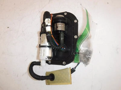 2015 victory cross country OEM FUEL GAS PUMP 2521171 - Image 1 of 4