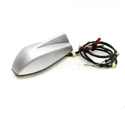 Audi A4 Quattro 2002-2005 - techo Shark antena aleta 8E5035503D plata clara Foto 1 de 4