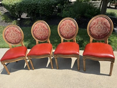 Puerta Frontal Langston Juego 4 Cuero Comedor Redondo Respaldo Silla Lateral Madera Tachuelas Cocina Foto 1 de 4