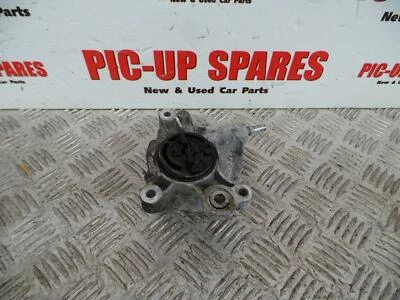 Peugeot 307 01-09 2.0 Diesel Brake Vacuum Pump RHR Bosch D1651A05120  - Image 1 of 4