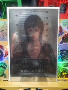 CATWOMAN #47- NYCC 2022 Exclusive FOIL Natali Sanders Cover- LTD To ONLY 1000 ! - Picture 1 of 11