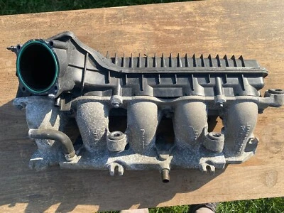 Colector de admisión de aire turbo inyectores de combustible Volvo C30 C70 08-13 V50 S40 07-11 2,5 L Foto 1 de 4