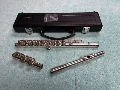 (LotA3) Yamaha 281 Open Hole Silver Plated Flute, Inline G ~ Made in Indonesia - Image 1 of 4