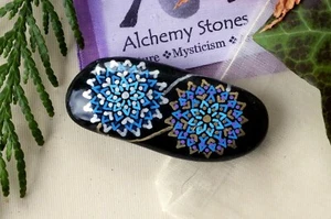 Handbemalter Alchemie "Soulmate" Stein mit buntem Twin Mandala Design - Bild 1 von 4