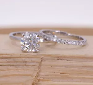 Passender Moissanit-Verlobungsring 2 kt Rundschliff Set 14 K Weißgold plattiert - Bild 1 von 12