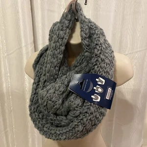 Infinity Scarf Gray Wool Knitted winter Warm & Soft - Picture 1 of 3