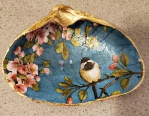 Seashell Decoupage Birds &Flowers hand paint Liquid Gold Leaf Trim Trinket dish - Picture 1 of 4