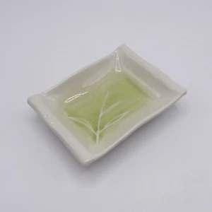 KIRI POR CAJA Y BARRIL PEQUEÑO PLATO RECTANGULAR PLATO VERDE CREPITADO JUEGO DE 4 - Imagen 1 de 7