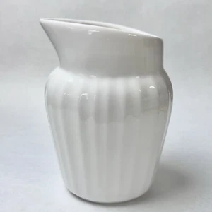 Corningware French White Creamer Cream Pitcher Ribbed Surface - Foto 1 di 4
