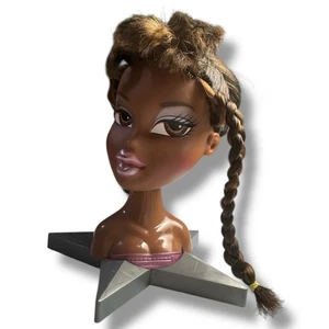 Gebrauchte seltene & schwer zu finden MGA Bratz Styling Kopf Sasha Puppe mit Sternfuß 2002 - Bild 1 von 3