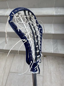 Girls' de Beer Lacrosse Stick 6000 Blue And Silver - Picture 1 of 5