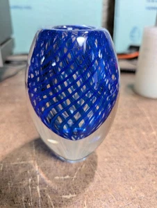 Mundgeblasene kobaltblaue Kunstglasvase 5,5" Latticino Bandwirbel schwer 3 Pfund - Bild 1 von 8
