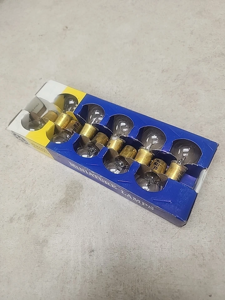 GE General Electric Set Of 10 No. 1156 Lamps Miniature Light Bulbs Untested NOS - Image 1 of 3