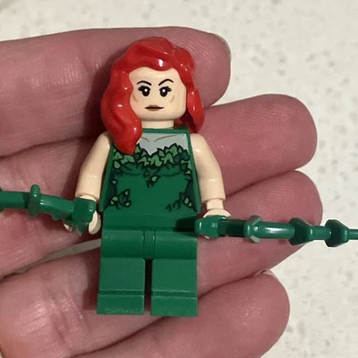 LEGO Super Heroes Minifigure Poison Ivy Green Outfit (Genuine) - Image 1 of 4