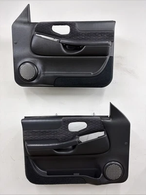 98-04 Chevy Blazer S-10 GMC Sonoma Jimmy Manual Door Panel Set OEM Graphite NICE - Image 1 of 4