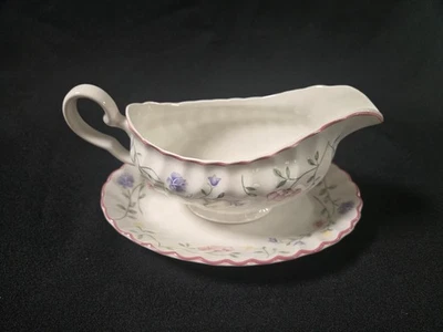 Johnson Bros Summer Chintz Gravy Boat con placa base hecho en Inglaterra  Foto 1 de 4