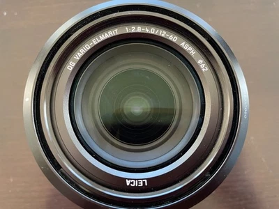 Lente Panasonic Leica 12-60 mm f2,8-4 DG Vario-Elmarit OIS MFT casi nueva EE. UU. Foto 1 de 4