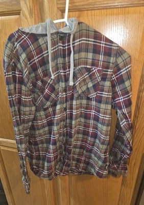 UnionBay 90's Style Plaid Hooded Flannel Size Small Men's Button Up Shirt - Image 1 of 3