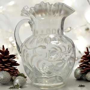 Antiker Fenton Kunstglas weiß opalisierend Krug Knöpfe Zöpfe geraffter Rand - Bild 1 von 9