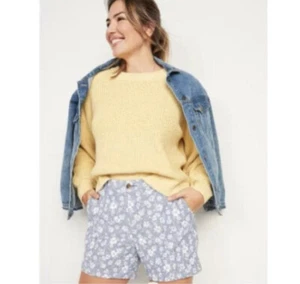 Old Navy Everyday Shorts Chambray Blue White Floral Linen Blend Size 12 NWT’s - Picture 1 of 12