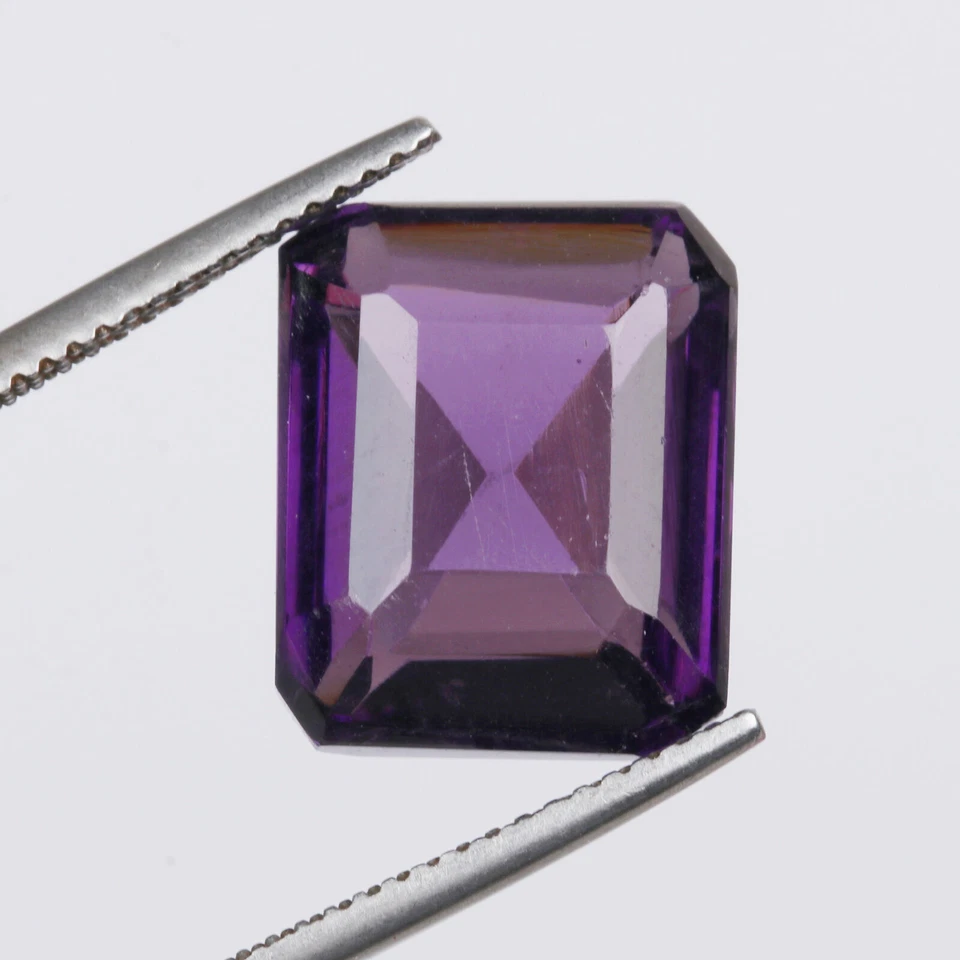 Emerald Cut Violet Amethyst Gemstone 14 CT For Insignia Black Friday Sale - Image 1 of 4