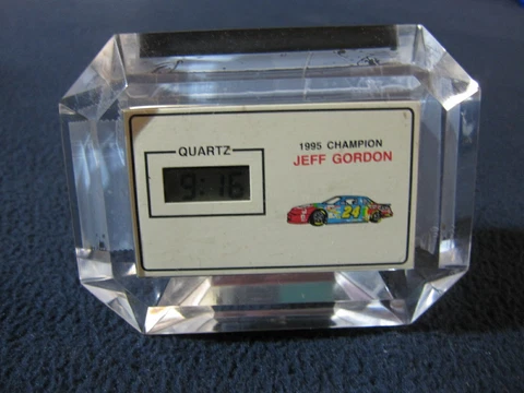 1995 Jeff Gordon Champion Clock NASCAR #24 - Includes Shipping! Cover