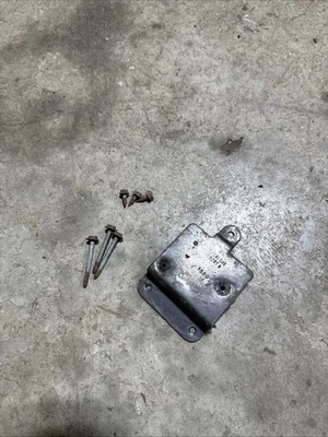 Jeep Cherokee XJ 97-01 ECU/Computer Mounting Hardware Set OEM (SP01) - Image 1 of 3