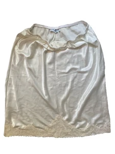 Mezzo slip vintage Almaretta avorio raso con orlo in pizzo taglia M anni 70/80 lingerie USA - Foto 1 di 8