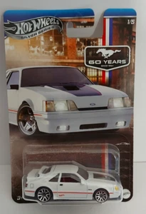 HOT WHEELS `84 FORD MUSTANG SVO MUSTANG 60 YEARS SERIES 1/5 JBY50 - Bild 1 von 2