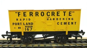 Dapol B311 Ferrocrete Cement Portland Gunpowder Van Yellow OO Gauge - T48 Post - Picture 1 of 11