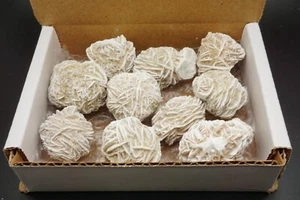 Lote de 6 OZ de piedras preciosas cristal selenita arena rosa piedra de amor - Imagen 1 de 6