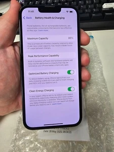 Apple iPhone 14 - 128GB - Midnight (Unlocked) - Grade C - Afbeelding 1 van 7
