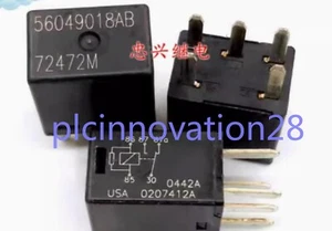 1 PZ NUOVO Relè auto 56049018AB 5 pin uno su uno off 12V - Foto 1 di 2