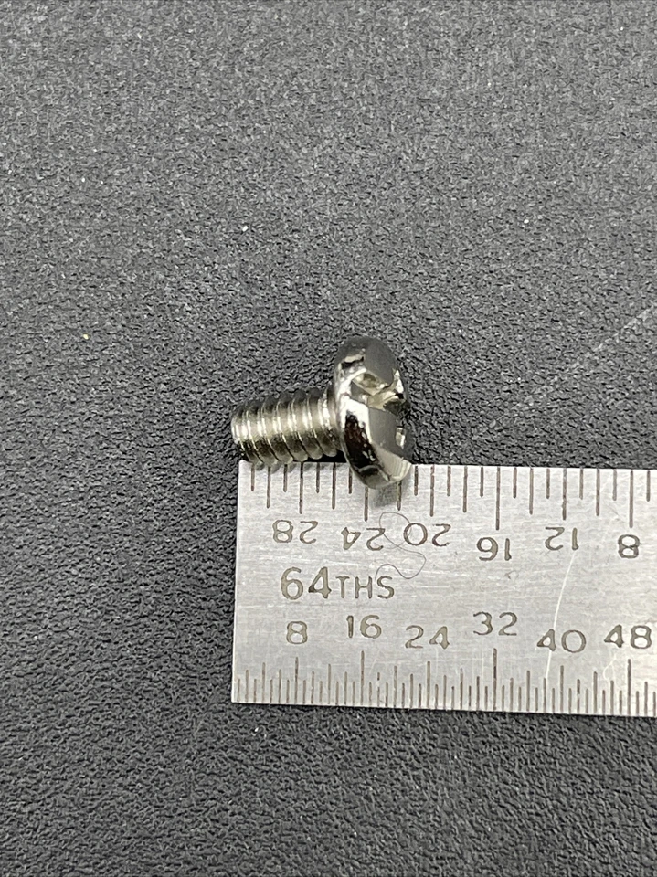 Tornillo Keystone UNC 6-32x6.4 Cabeza Cabeza de queso Phillips Ranurado Placa de níquel Latón Foto 1 de 3