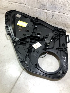 FORD FIESTA 2017 MK7 5 PUERTAS PUERTA VENTANA REGULADOR Y MOTOR TRASERO IZQUIERDO/2008-17 - Imagen 1 de 11