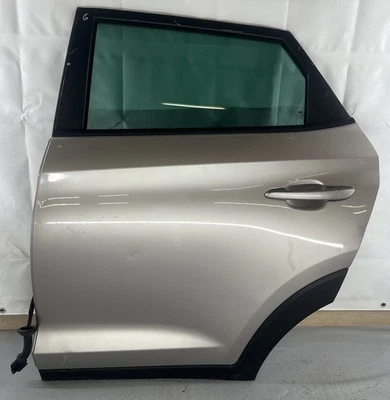 Door Rear Left SX Hyundai Tucson 2 Series - Image 1 of 4