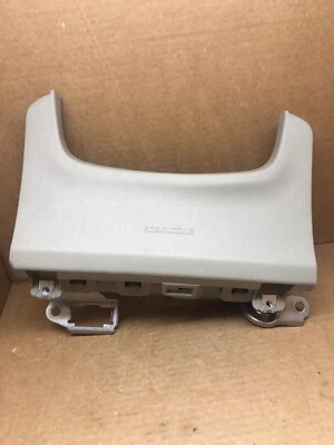 TOYOTA PRIUS 2010-2015 LADO IZQUIERDO CONDUCTOR RODILLA INFERIOR AIRBAG BRONCEADO Foto 1 de 4