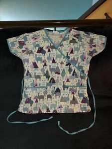 UA Scrubs Llama Love Scub Top Tie Back NO TAG SEE PHOTOS FOR MEASUREMENTS - Picture 1 of 8