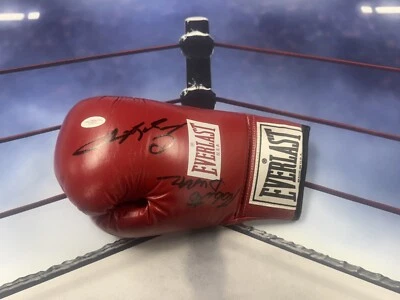 Sugar Ray Leonard Roberto Duran Signed Everlast Red Boxing Glove Auto JSA - Image 1 of 4