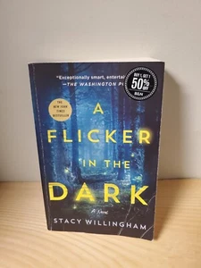 Flimmern im Dunkeln: Ein Roman von Stacy Willingham (2023, Taschenbuch) - Bild 1 von 4