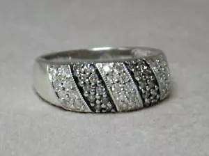 VINTAGE 9CT WHITE GOLD DRESS RING SET WITH 46 DIAMONDS 2648 - Picture 1 of 6