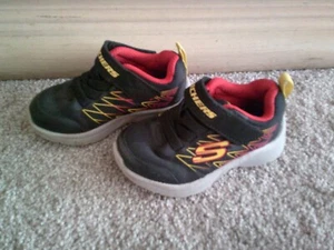 Skechers Sneaker Kleinkind Jungen Größe 5 - Bild 1 von 4