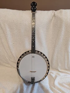 Vega LIttle Wonder 19 Fret Tenor Banjo - Picture 1 of 11