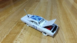 #5 Dukes Of Hazzard GeneralLee Custom WhiteLightning '69 Dodge Charger, 1:64, Neu! - Bild 1 von 15
