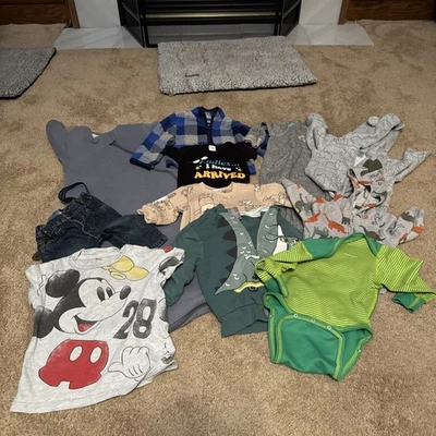 Lotto 10 Abbigliamento Bambino Ragazzo - Taglia 3-24 Mesi - Lotto Misto Patagonia Gap + Altro - Immagine 1 di 4