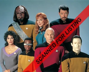 STAR TREK THE NEXT GENERATION NG CAST 8X10 PHOTO #9577 - Picture 1 of 1