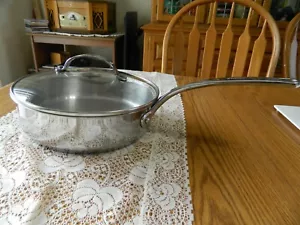 Ausilio da cucina 10" 3 Qt. Skillet 3" profondo con coperchio in vetro in perfette condizioni - Foto 1 di 7
