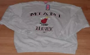 Miami Heat Crew Neck Sweatshirt Large Gray Flaming Basketball Logo NFL - Picture 1 of 2